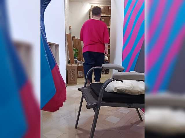 EK25, en directo ahora en BongaCams