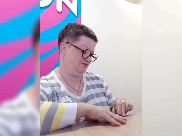 EK25 live cam on BongaCams