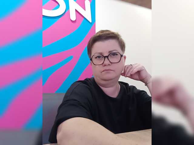 EK25, en directo ahora en BongaCams