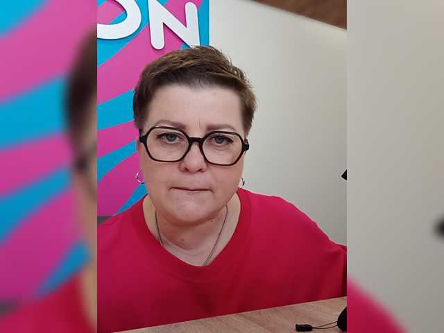 EK25, en directo ahora en BongaCams