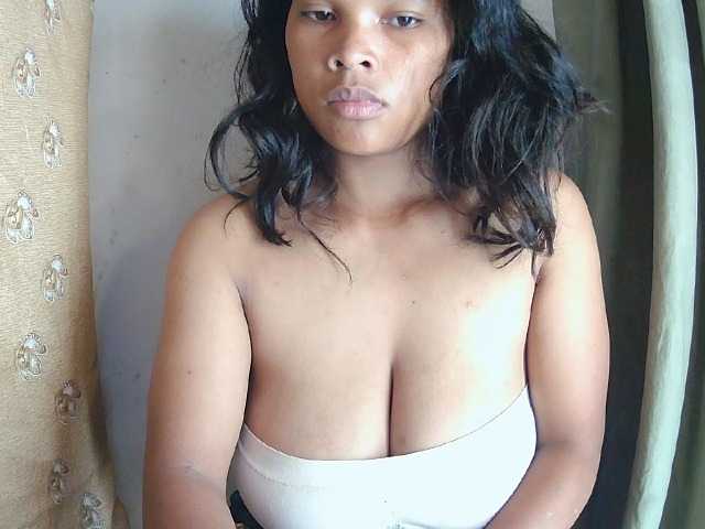 NanieCute live cam on BongaCams