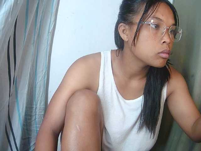 NanieCute, en vivo ahora en BongaCams