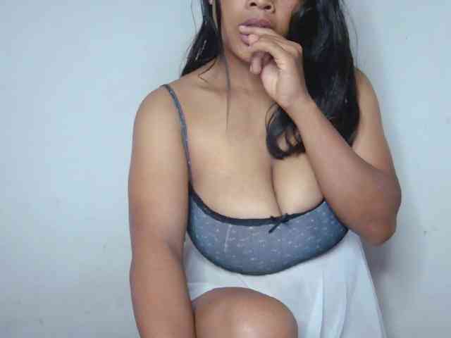 NanieCute webcam