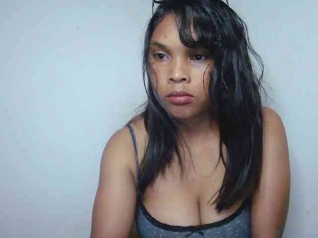NanieCute webcam