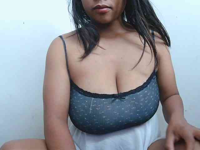 NanieCute webcam