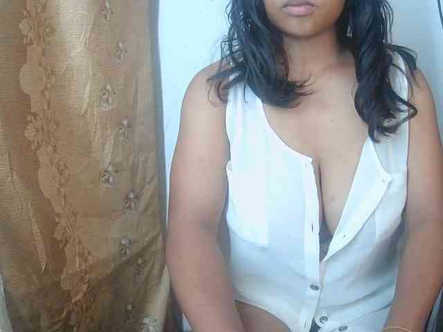 NanieCute webcam