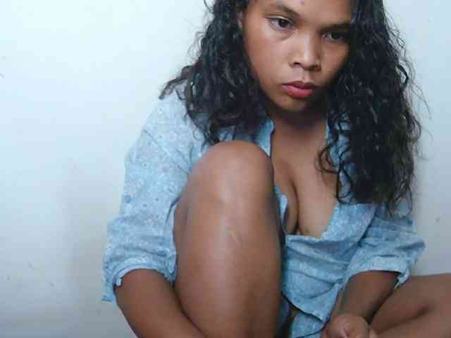 NanieCute webcam