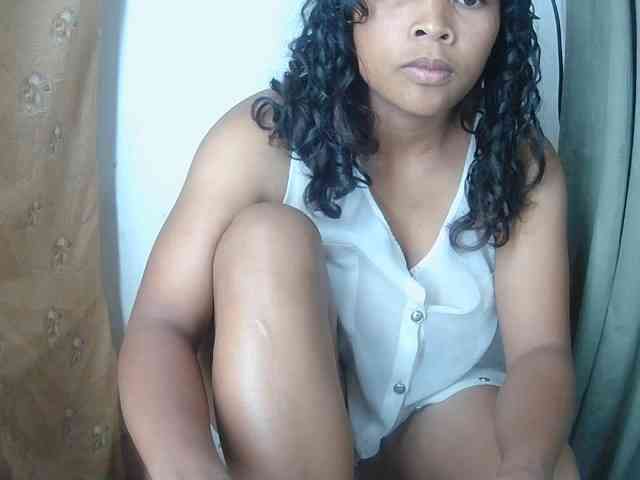 NanieCute webcam