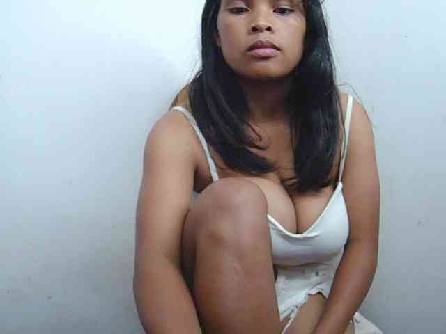 NanieCute webcam