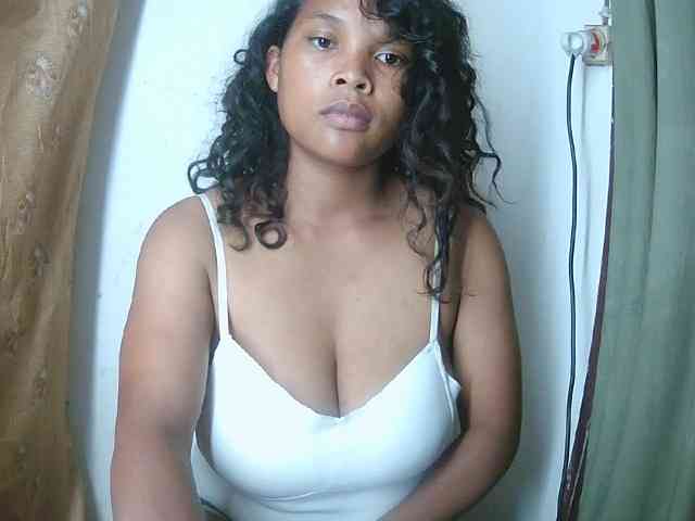 NanieCute webcam