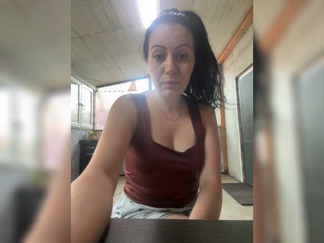 CarlaMede live cam on BongaCams