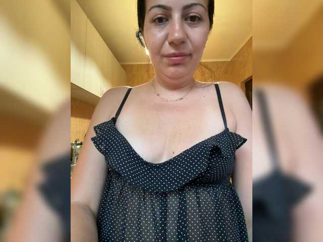 CarlaMede live cam on BongaCams
