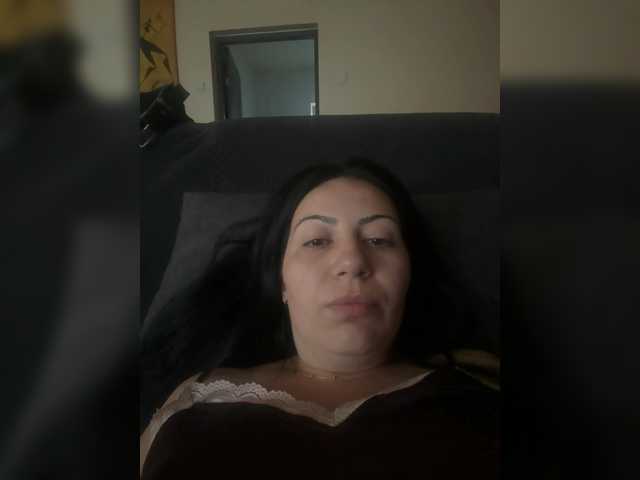 CarlaMede live cam on BongaCams