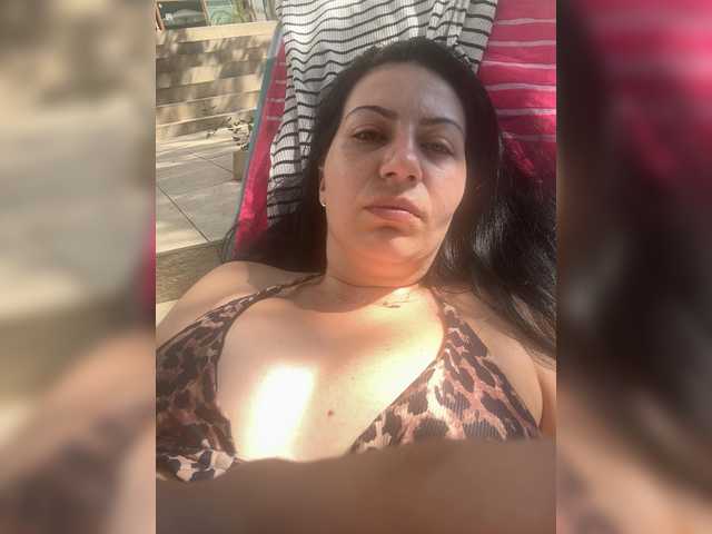 CarlaMede live cam on BongaCams