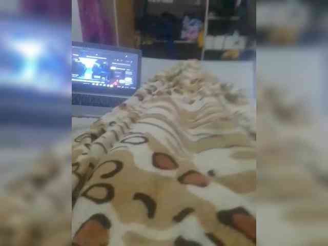 cristalvip's live room
