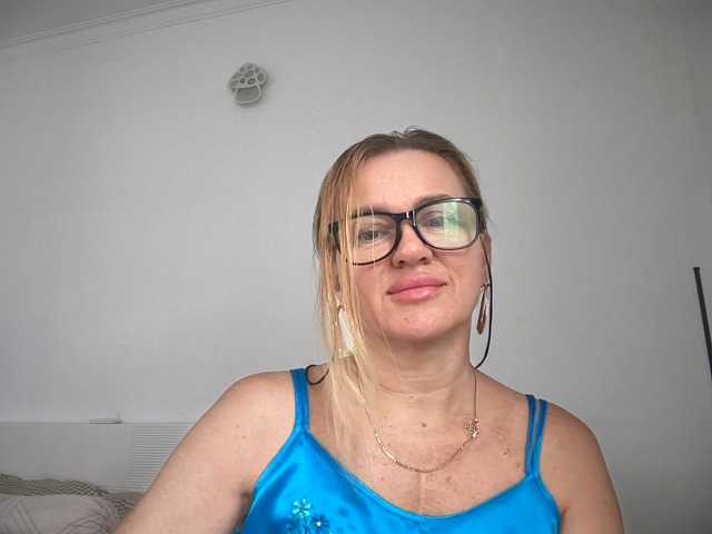WhisperHeart live cam on BongaCams