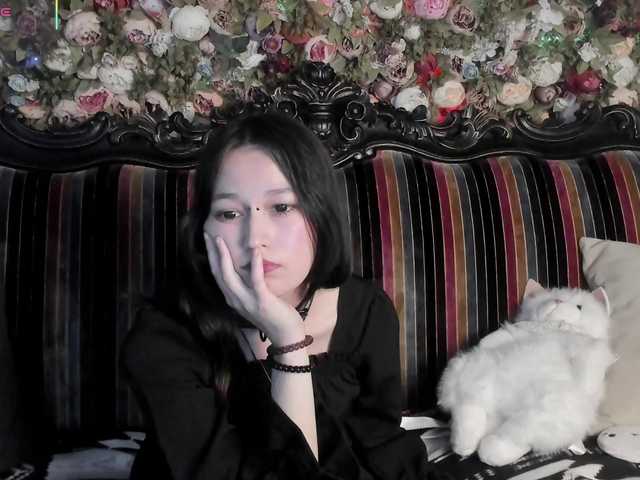 AriettiHamoe live cam on BongaCams