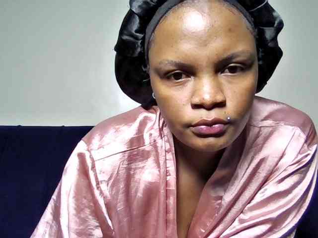 Hot-sexxy-beauty webcam