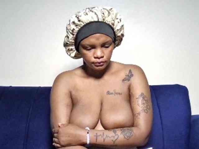 Hot-sexxy-beauty webcam