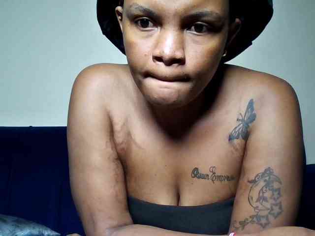 Hot-sexxy-beauty webcam