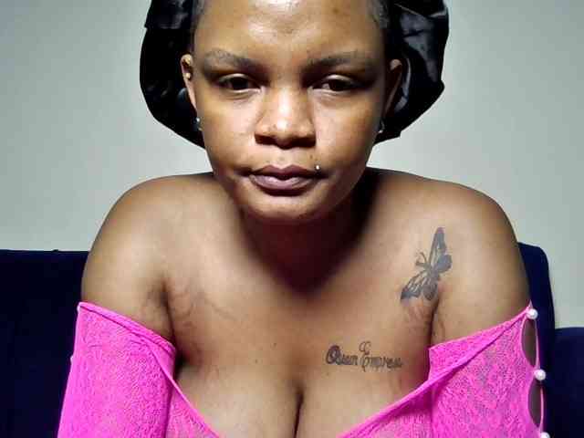 Hot-sexxy-beauty webcam