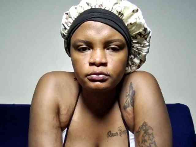 Hot-sexxy-beauty webcam