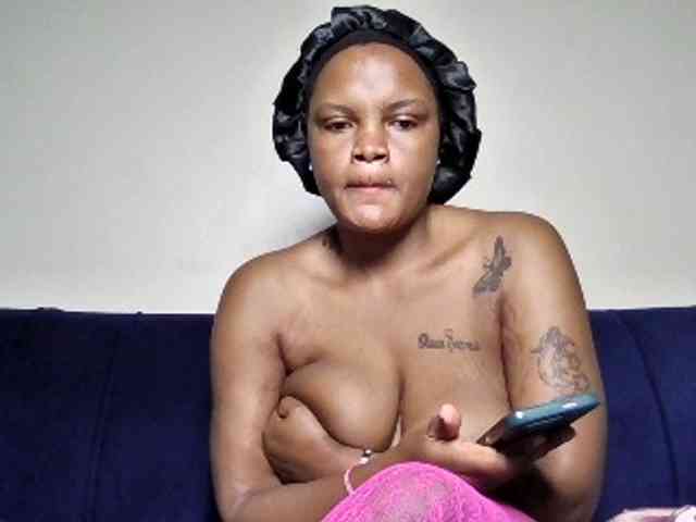 Hot-sexxy-beauty webcam
