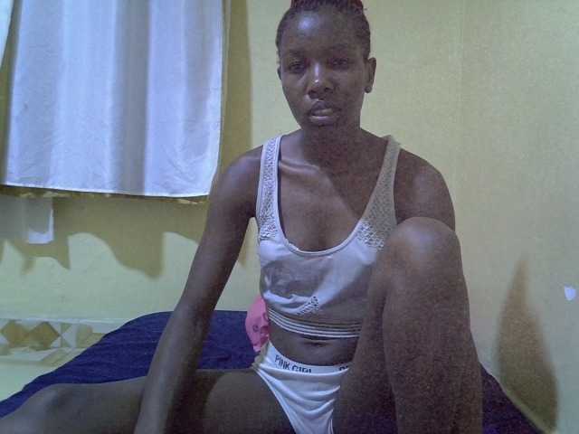 Sexy-halimah live cam on BongaCams