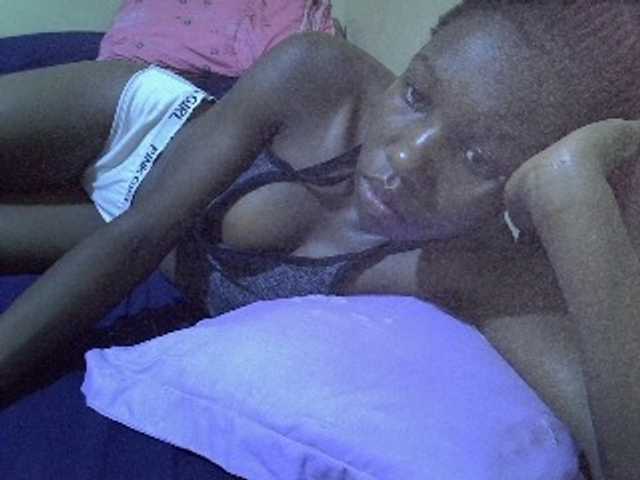 Sexy-halimah live cam on BongaCams