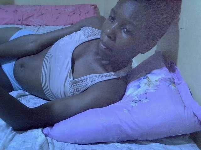 Sexy-halimah live cam on BongaCams