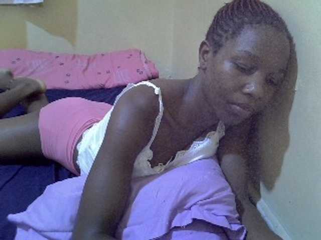 Sexy-halimah live cam on BongaCams
