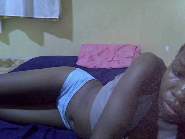 Sexy-halimah live cam on BongaCams