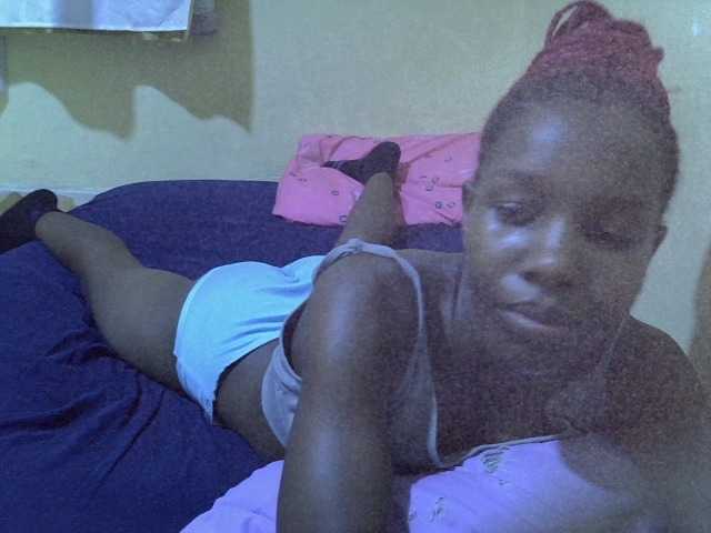 Sexy-halimah live cam on BongaCams