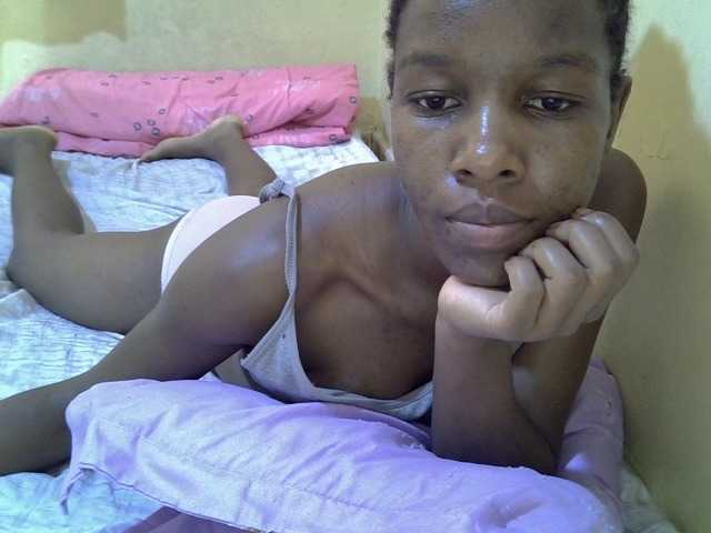 Sexy-halimah live cam on BongaCams