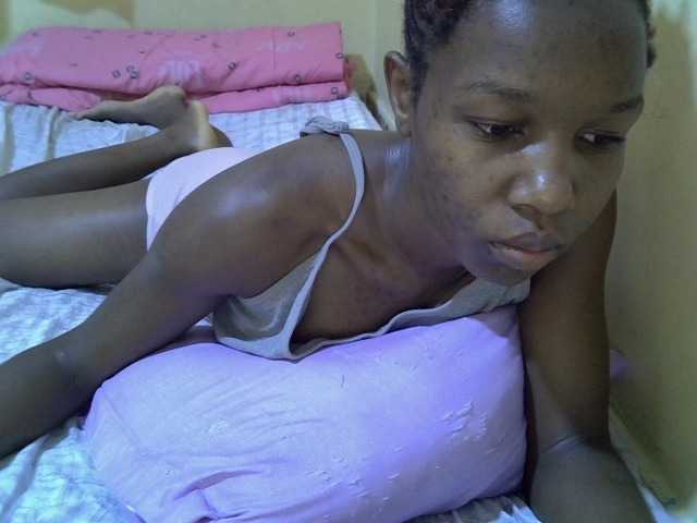 Sexy-halimah live cam on BongaCams