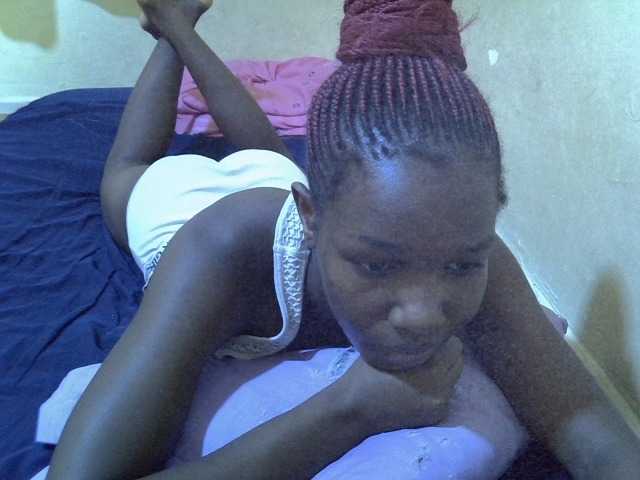 Sexy-halimah live cam on BongaCams