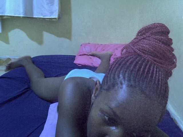 Sexy-halimah live cam on BongaCams