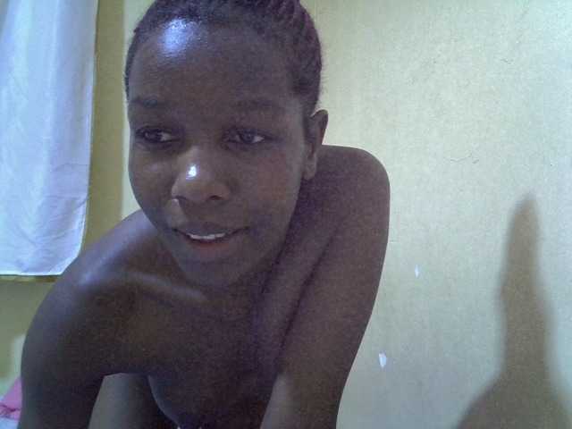 Sexy-halimah live cam on BongaCams