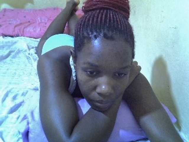 Sexy-halimah live cam on BongaCams