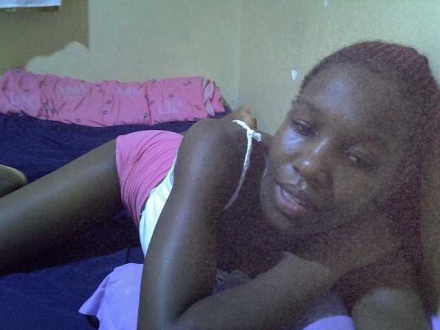 Sexy-halimah live cam on BongaCams