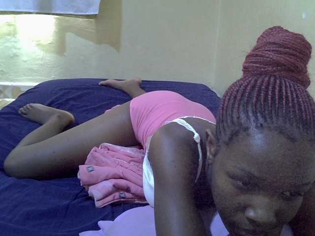 Sexy-halimah live cam on BongaCams