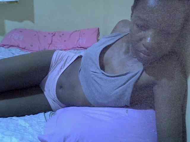 Sexy-halimah webcam