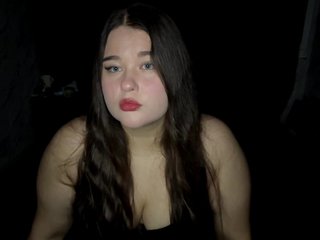 HollyLooks