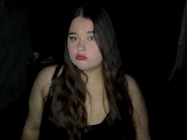HollyLooks
