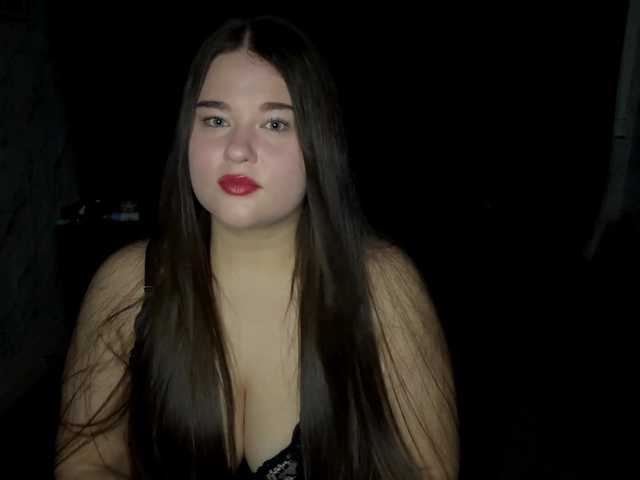 HollyLooks live cam