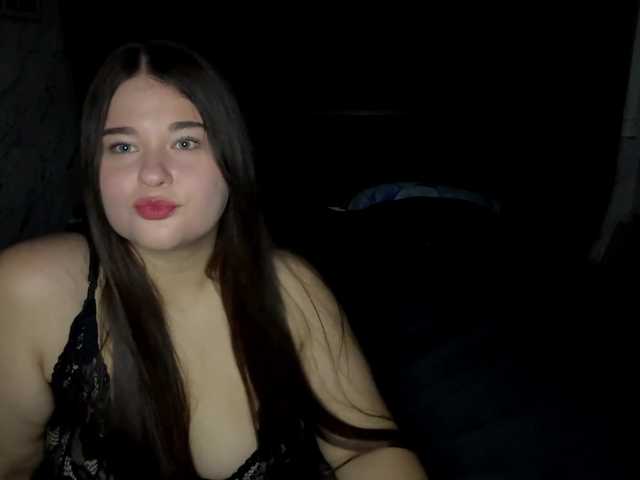 HollyLooks live cam on BongaCams