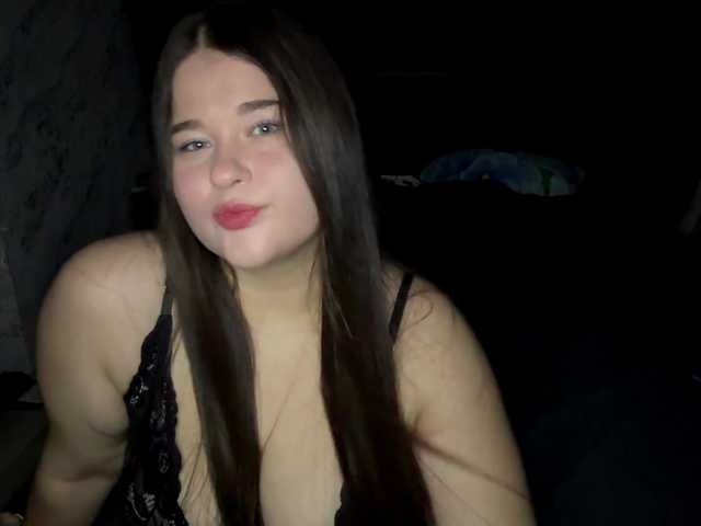 HollyLooks live cam