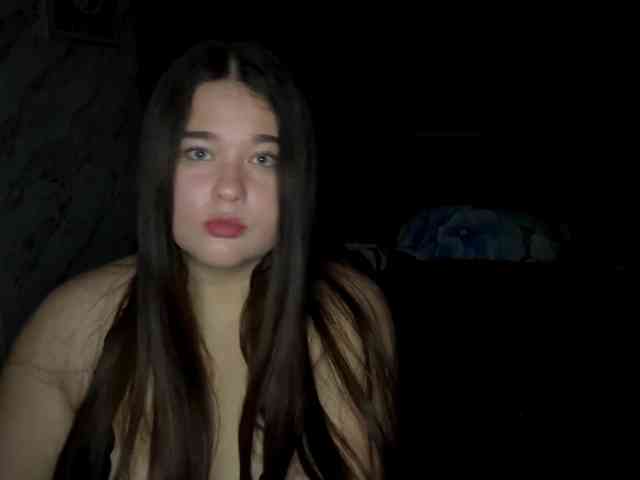 HollyLooks HollyLooks