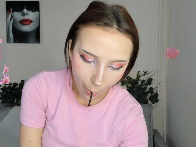 Ohhhhmygod live cam preview