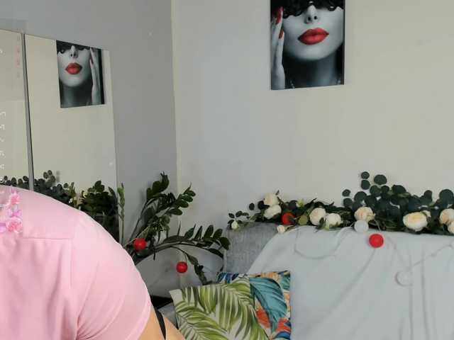 Ohhhhmygod live cam on BongaCams